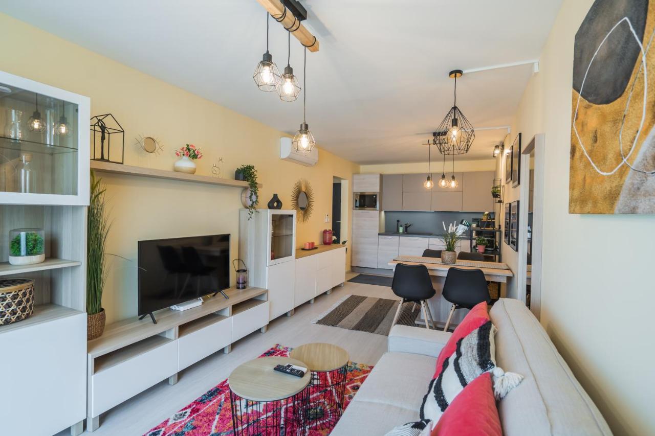 Mf Adriana Panorama Apartment Siófok Exteriér fotografie